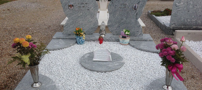 Lapide in granito