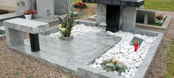 Lapide in granito